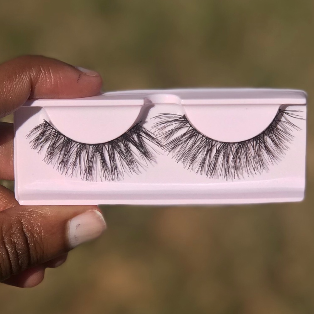 “Beautii “ Lashes